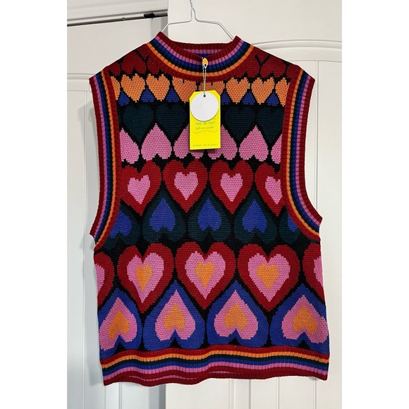 Farm Rio Full of Hearts Vest - Picture 1 of 9